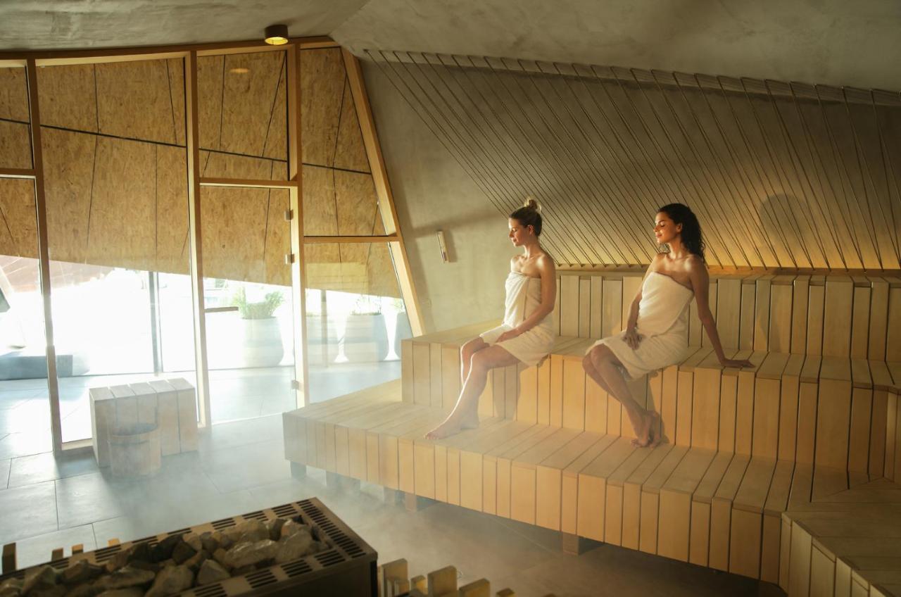 Terme Olimia - Aparthotel Rosa Podcetrtek Ngoại thất bức ảnh