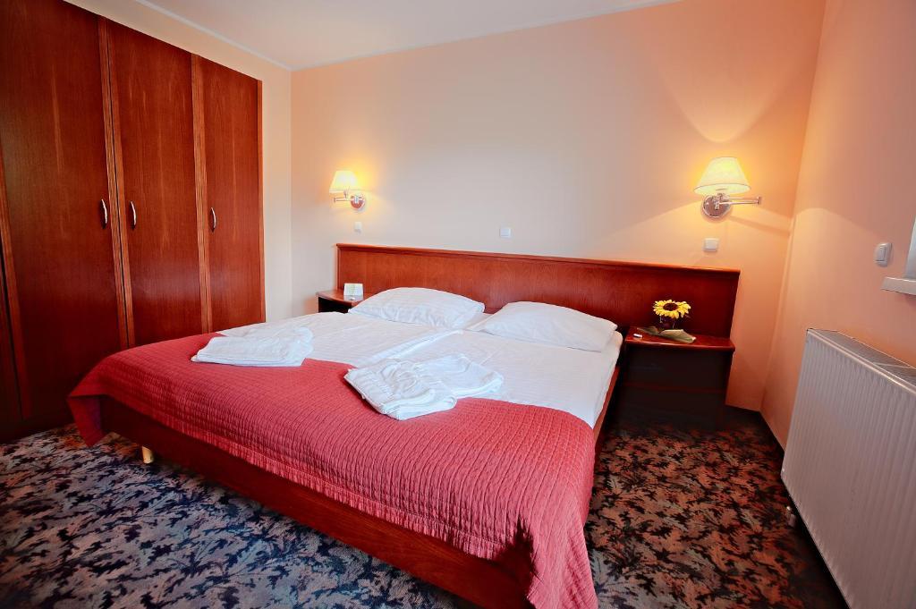 Terme Olimia - Aparthotel Rosa Podcetrtek Ngoại thất bức ảnh